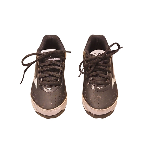 Mizuno Black and White Sneakers - Picture 2 of 6